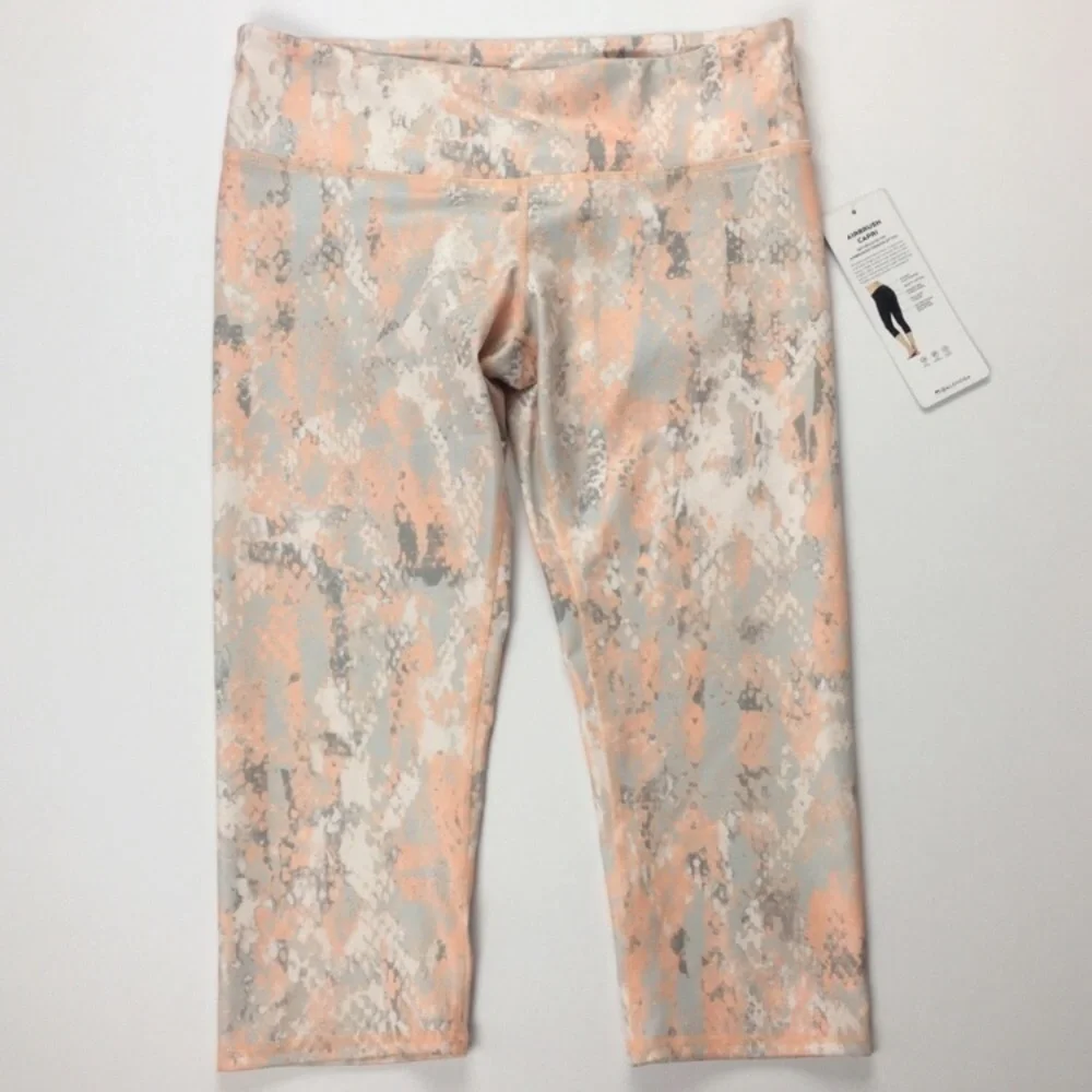 NWT Alo Yoga Airbrush Capri Leggings Peach Python